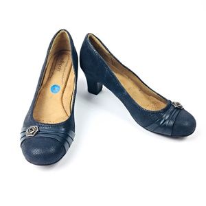 Softspots Tabia Nappa Suede Classic Pumps -NWOT